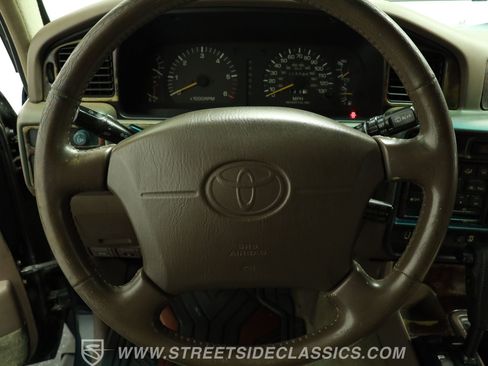 Used 1997 Toyota Land Cruiser w/ Collector's Edition Pkg AWD/4WD image 37