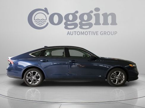 Used 2024 Honda Accord EX image 7