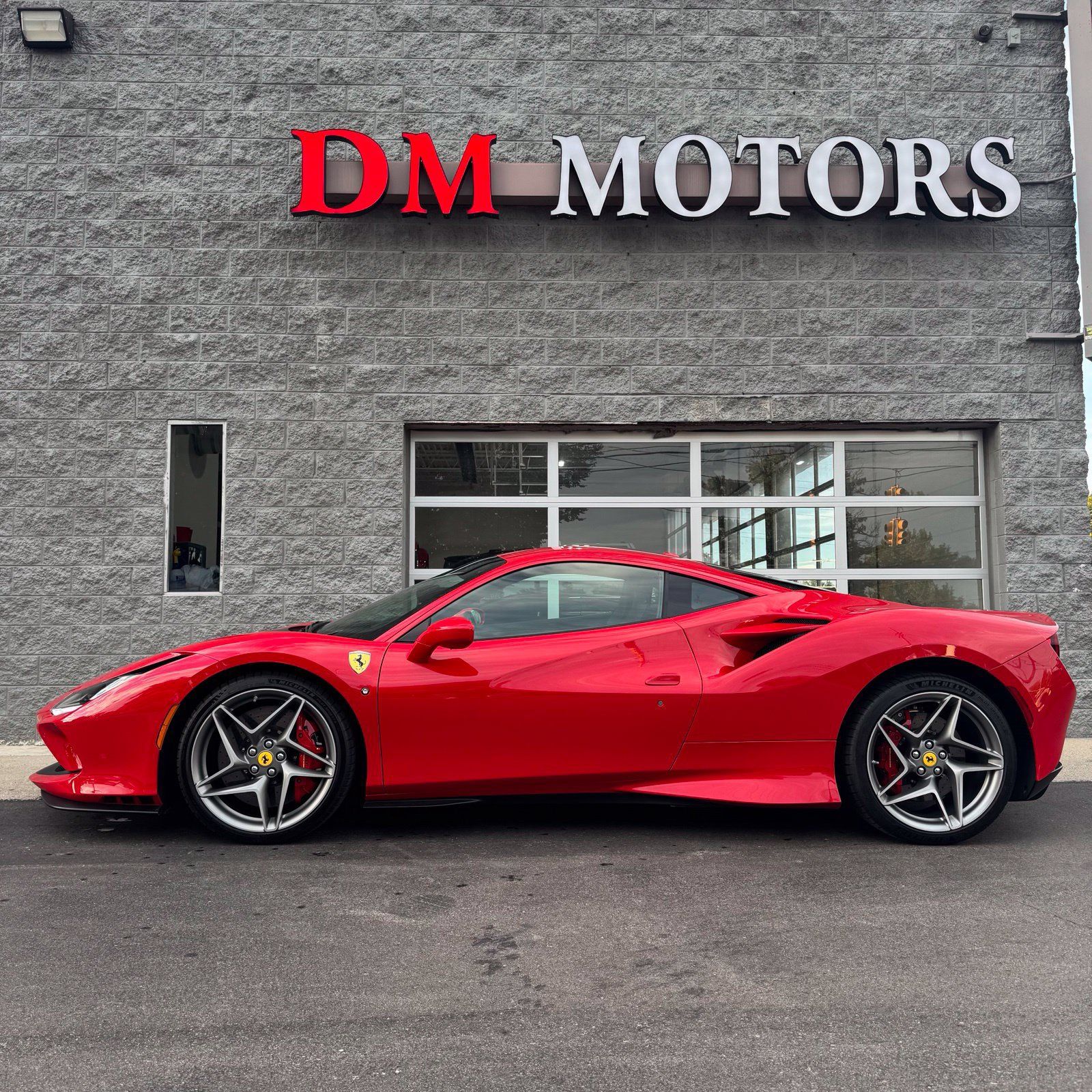 Used 2020 Ferrari F8 Tributo RWD image 3