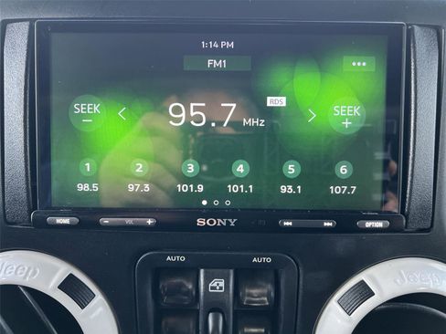 Used 2014 Jeep Wrangler Polar Edition image 17