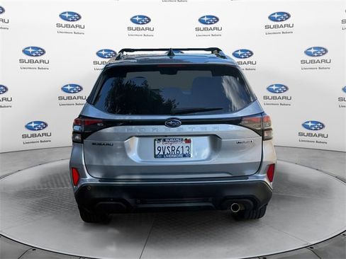 Used 2025 Subaru Forester Touring w/ Popular Package - Touring image 5