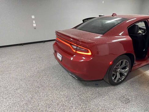Used 2017 Dodge Charger R/T w/ Plus Group RWD image 28