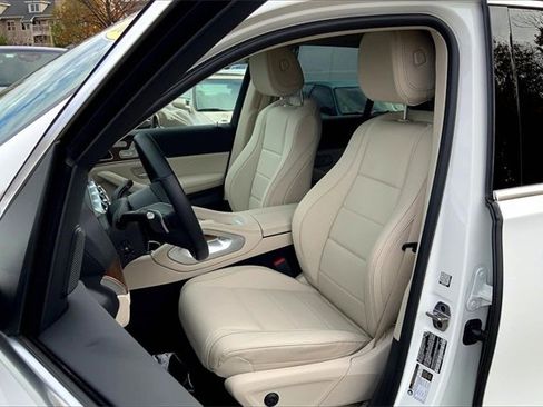 Used 2025 Mercedes-Benz GLE 350 4MATIC image 6