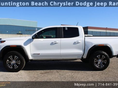 Used 2023 GMC Canyon AT4 w/ AT4 Premium Package image 3