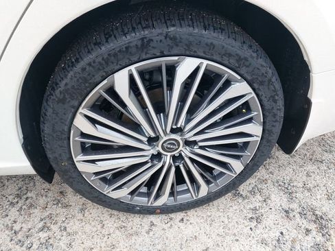 New 2025 Nissan Altima 2.5 SL FWD image 10