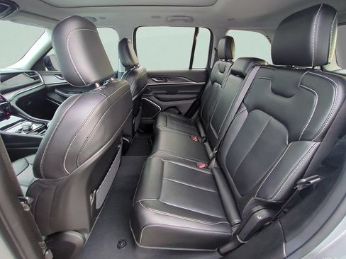 Used 2022 Jeep Grand Cherokee Limited 4xe AWD/4WD image 10