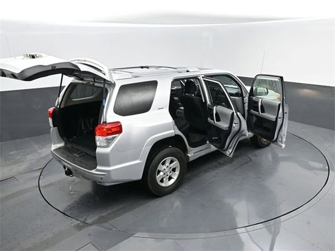 Used 2010 Toyota 4Runner SR5 image 26