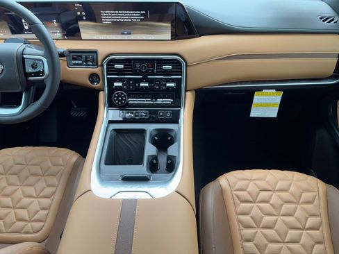 New 2026 Nissan Armada Platinum Reserve image 16