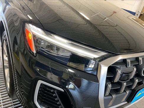 Used 2025 Audi Q7 3.0T Premium Plus AWD/4WD image 33