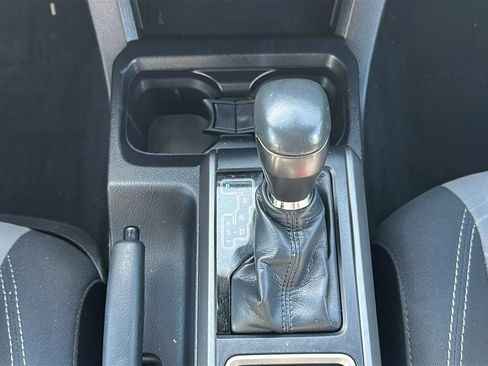 Used 2022 Toyota Tacoma TRD Off-Road AWD/4WD image 28