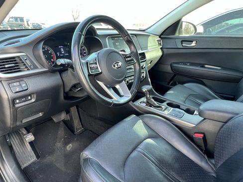 Used 2020 Kia Optima SE image 17