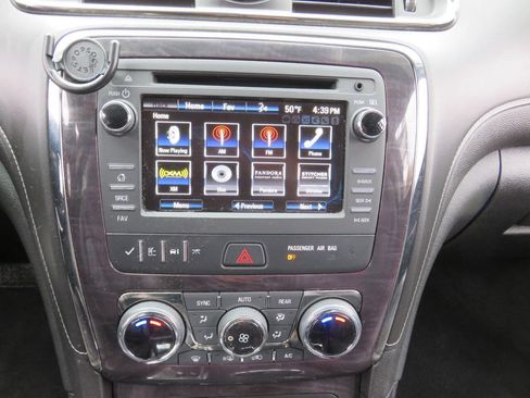 Used 2016 Buick Enclave Leather image 16
