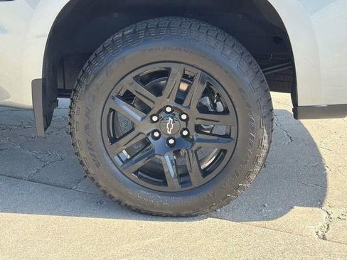 Used 2024 Chevrolet Silverado 1500 RST w/ Convenience Package II RWD image 19