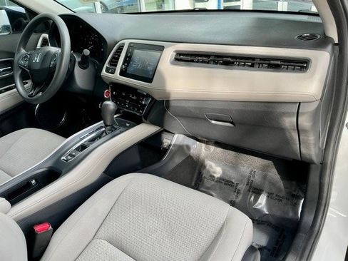 Used 2020 Honda HR-V EX image 16