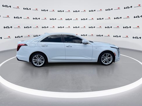 Used 2024 Cadillac CT4 Luxury RWD image 9