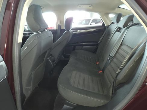 Used 2017 Ford Fusion SE w/ Fusion SE Technology Package FWD image 20