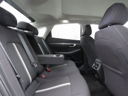 Used 2023 Hyundai Sonata SEL w/ Convenience Package image 16