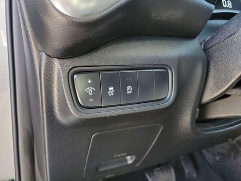 Used 2024 Kia Soul LX w/ Option Group 015 image 16