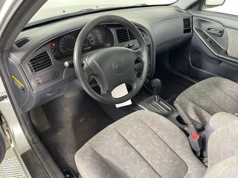 Used 2003 Hyundai Elantra GLS FWD image 3