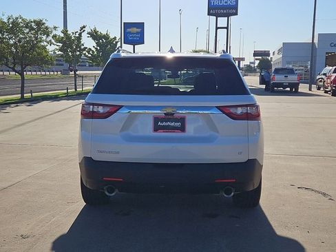 Used 2018 Chevrolet Traverse LT FWD image 7