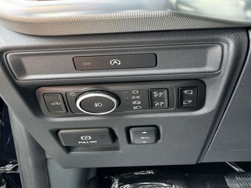 New 2025 Ford F150 Lariat w/ Equipment Group 501A Mid image 14