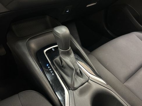 Used 2024 Toyota Corolla LE image 22