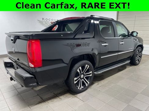 Used 2011 Cadillac Escalade EXT Luxury image 6