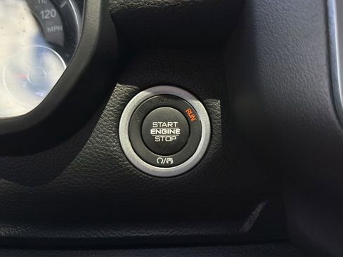 Used 2023 RAM 1500 Big Horn AWD/4WD image 25