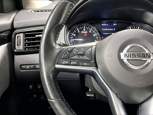 Used 2019 Nissan Rogue Sport SV w/ All-Weather Package AWD/4WD image 11