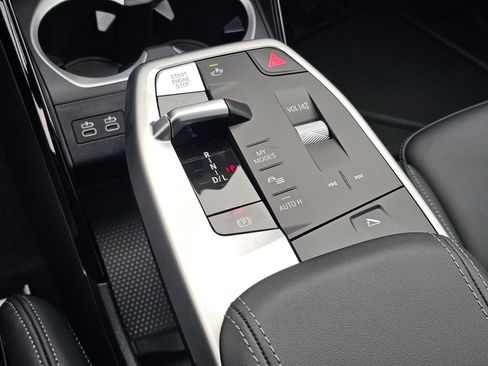 New 2026 BMW X1 xDrive28i w/ Technology Package image 23