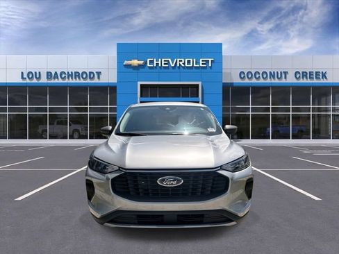 Used 2023 Ford Escape Active FWD image 3