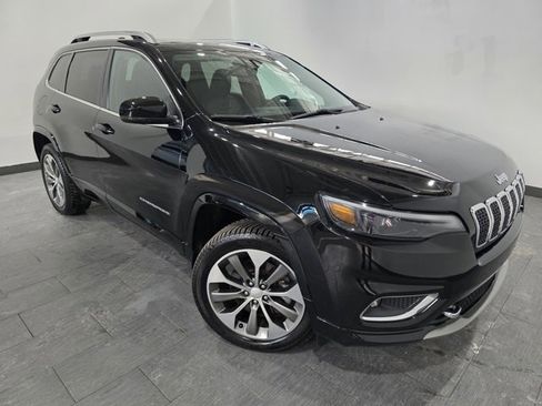 Used 2019 Jeep Cherokee Overland image 7