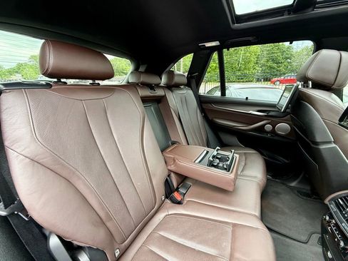 Used 2015 BMW X5 xDrive50i AWD/4WD image 34