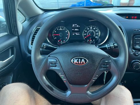 Used 2017 Kia Forte LX FWD image 7