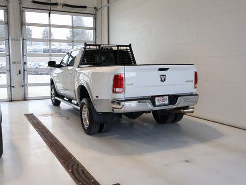 Used 2017 RAM 3500 Laramie image 27