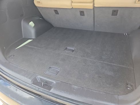 Used 2012 Hyundai Santa Fe Limited FWD image 32