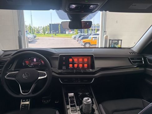 New 2026 Volkswagen Atlas Peak Edition AWD/4WD image 10