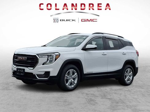 Certified 2022 GMC Terrain SLE w/ Driver Convenience Package AWD/4WD image 3