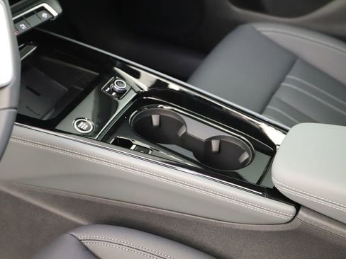 New 2026 Audi Q3 quattro 2.0T AWD/4WD image 17