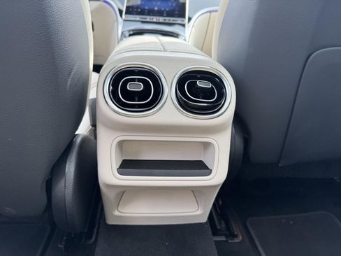 Certified 2025 Mercedes-Benz GLC 300 image 18