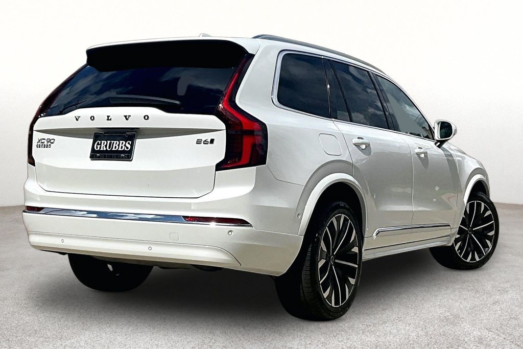 Used 2026 Volvo XC90 B6 Plus AWD/4WD image 2