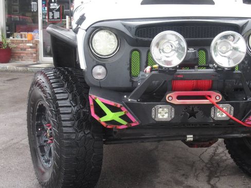 Used 2016 Jeep Wrangler Unlimited Sport AWD/4WD image 3