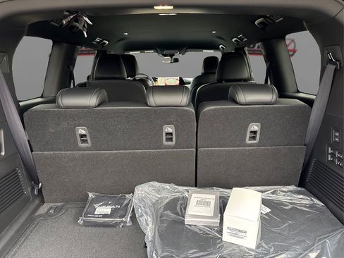 New 2026 Nissan Armada PRO-4X w/ Captain's Chari Seat Package image 11
