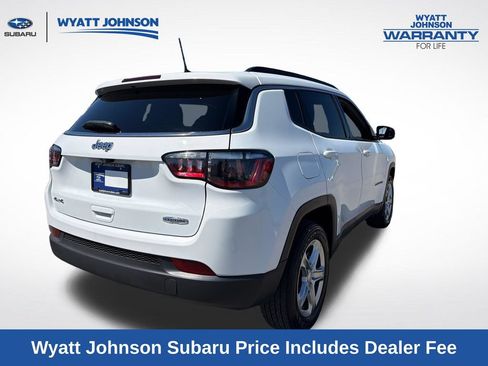 Used 2024 Jeep Compass Latitude AWD/4WD image 7