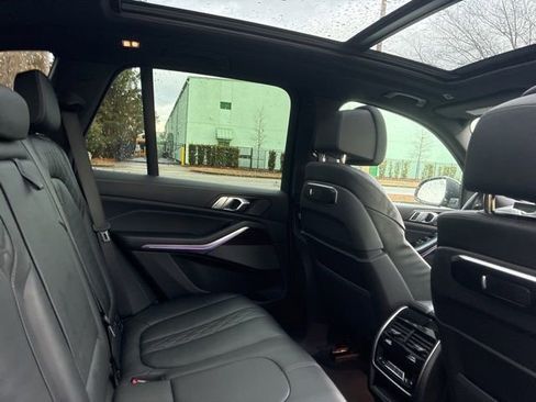 Used 2025 BMW X5 xDrive50e image 26