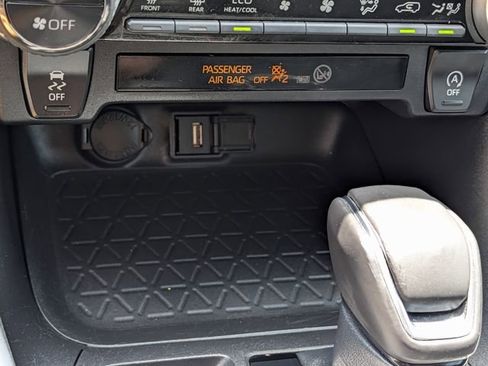 Used 2022 Toyota RAV4 XLE Premium FWD image 16