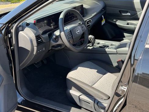 New 2026 Nissan Sentra SV w/ SV Convenience Package FWD image 11