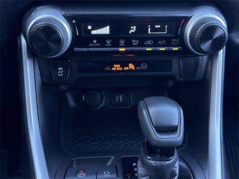 Used 2023 Toyota RAV4 LE image 18