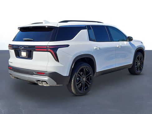 New 2026 Chevrolet Traverse LT w/ Driver Confidence Package image 5