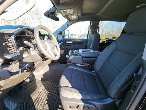 New 2026 GMC Sierra 2500 SLE image 16